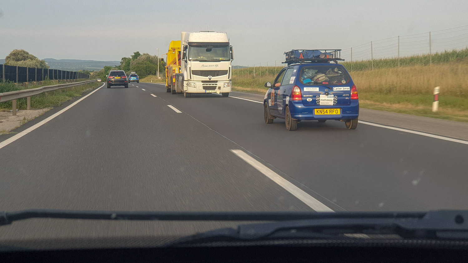 MR-Rally Team auf der Autobahn
