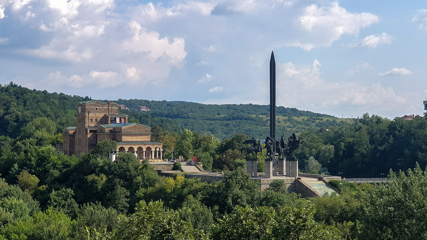 Monument zur Asen-Dynastie